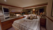 Yacht LOOSE ENDS -  Double Cabin to Starboard